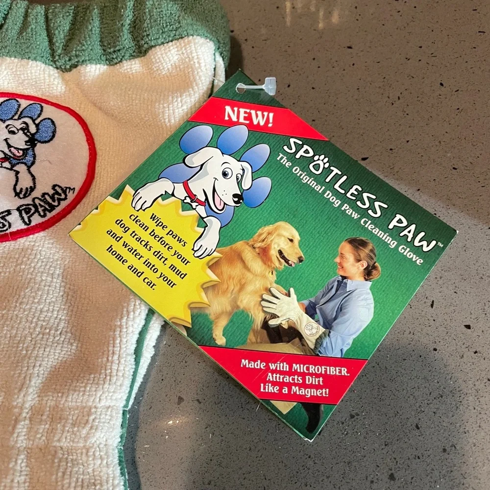 Spotless Paw dog paw cleaning glove